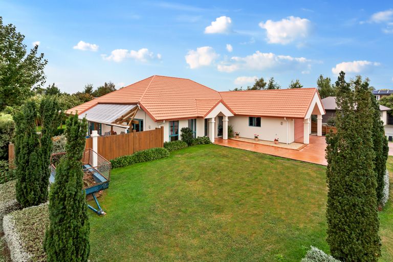Photo of property in 20 Milesbrook Close, Rangiora, 7400