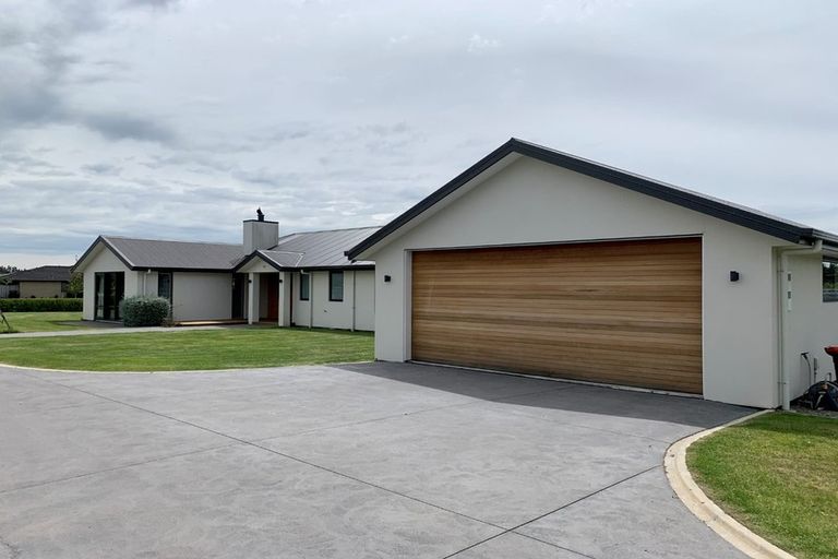 Photo of property in 4 Rossington Drive, West Melton, 7618