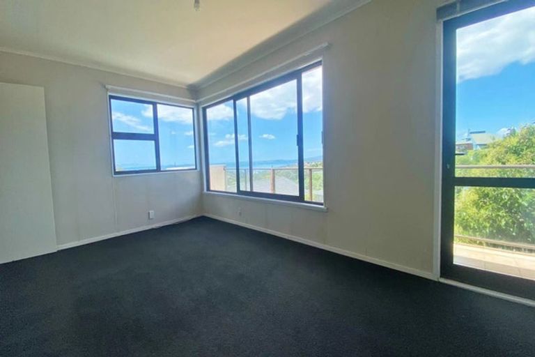 Photo of property in 2/14 Tudor Place, Mairangi Bay, Auckland, 0630