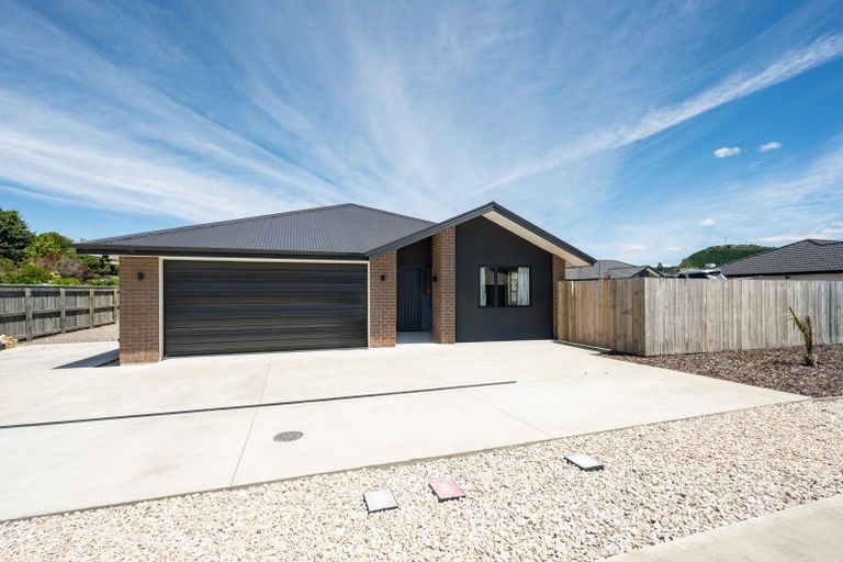 Photo of property in 44 George Fyfe Way, Wakefield, 7025