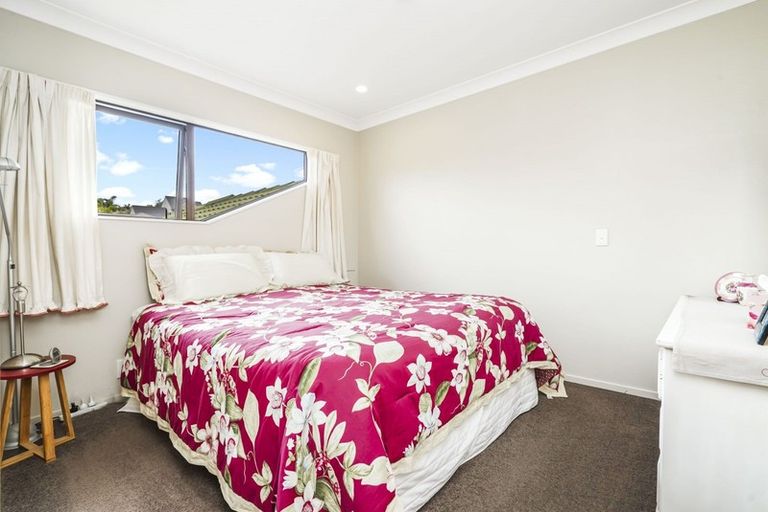Photo of property in 11 Sunset Close, Western Heights, Hamilton, 3200