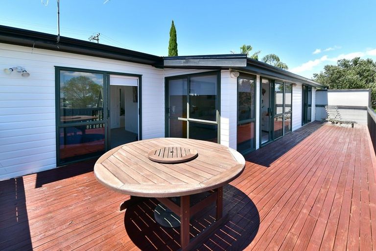 Photo of property in 40 Tiri Road, Manly, Whangaparaoa, 0930