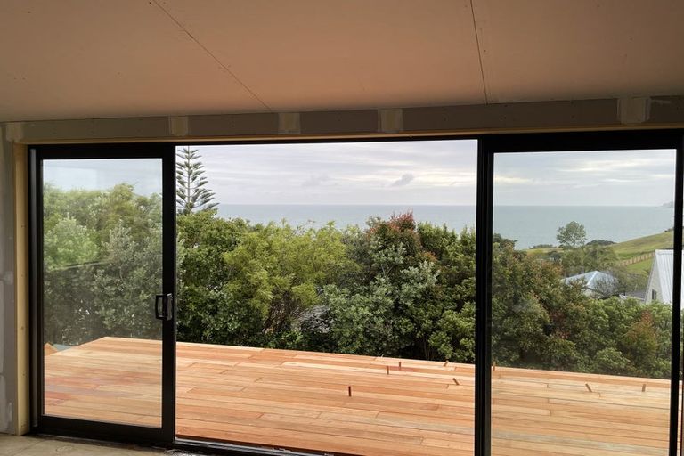 Photo of property in 77 Stratford Drive, Cable Bay, 0420