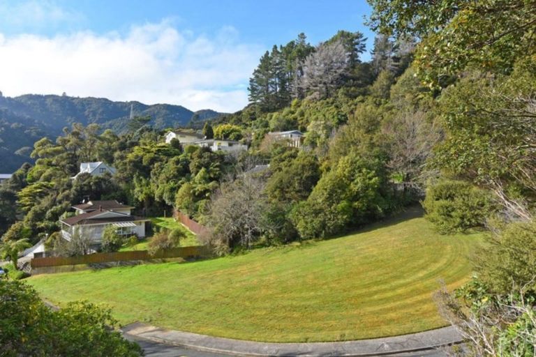 Photo of property in 24 Ngahere Street, Stokes Valley, Lower Hutt, 5019