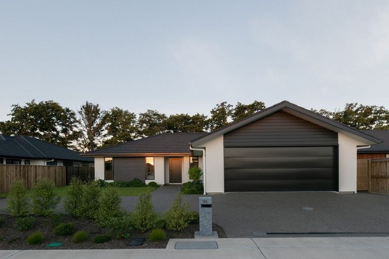 Photo of property in 21 Oakdale Grove, Richmond, 7020