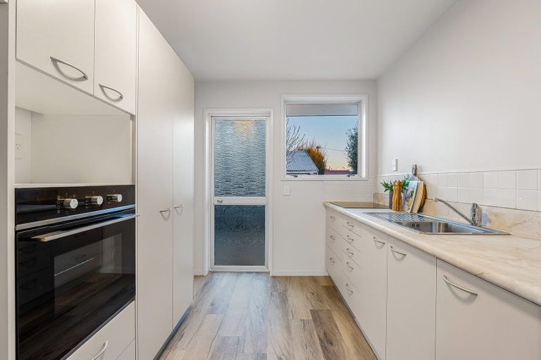 Photo of property in 2/20 Oakhampton Street, Hornby, Christchurch, 8042