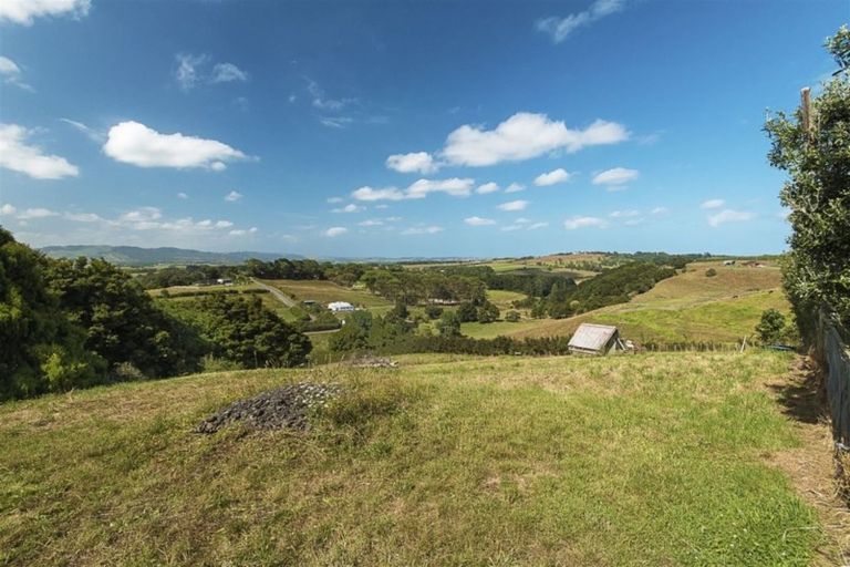 Photo of property in 325 Bald Hill Road, Waiuku, 2681