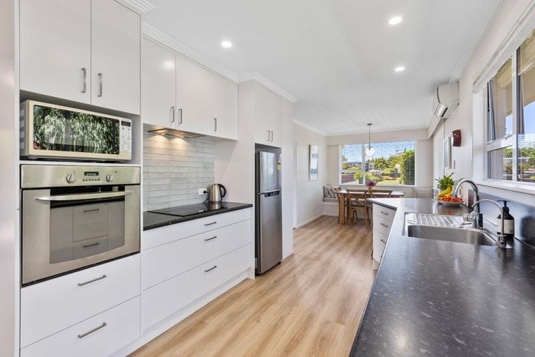 Photo of property in 46 Nevada Drive, Merrilands, New Plymouth, 4312