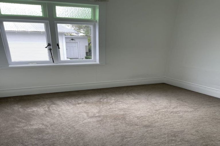 Photo of property in 11 Roberton Road, Avondale, Auckland, 1026