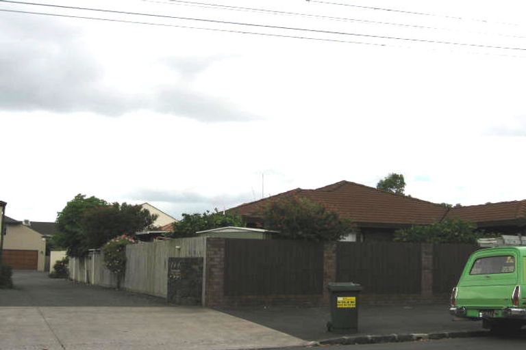 Photo of property in 17a Milford Road, Milford, Auckland, 0620