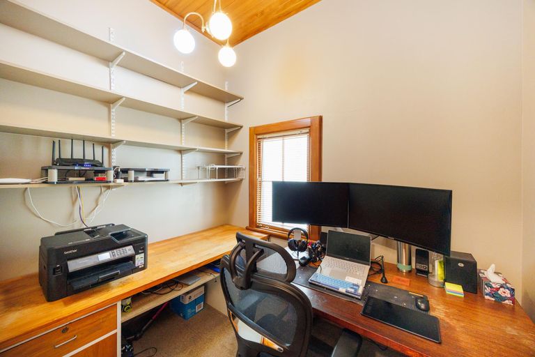 Photo of property in 16 Margaret Street, Roslyn, Palmerston North, 4414