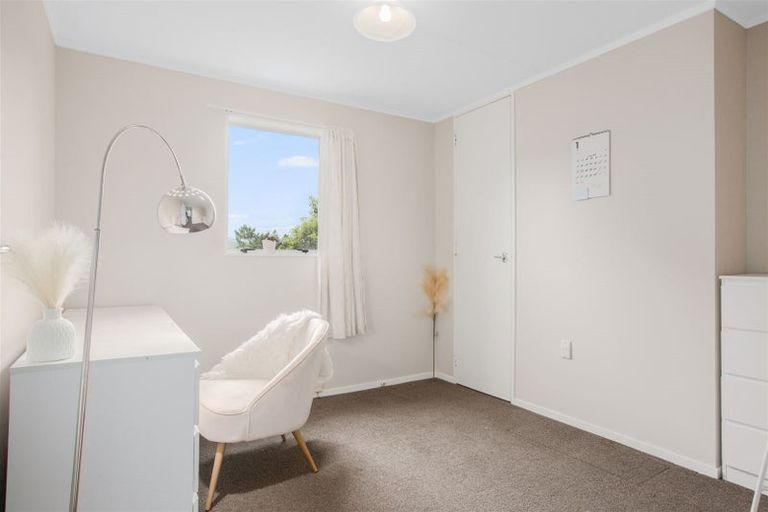 Photo of property in 66 Sievers Grove, Cannons Creek, Porirua, 5024