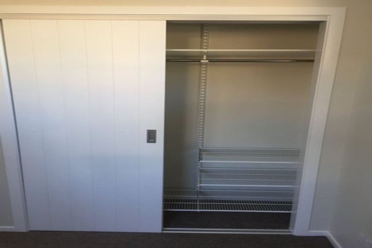 Photo of property in 20 Ridgeview Close, Red Beach, 0932