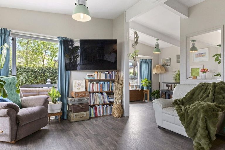 Photo of property in 6 Glengarry Place, Hilltop, Taupo, 3330