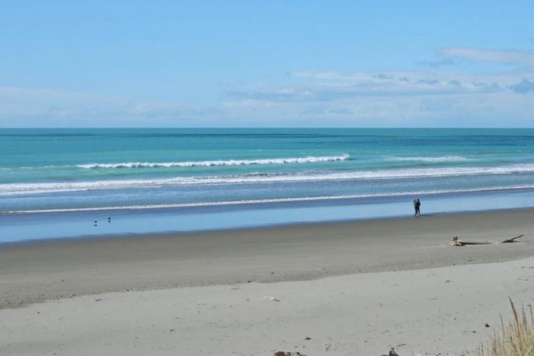 Photo of property in 58 Mapleham Drive, Pegasus, 7612