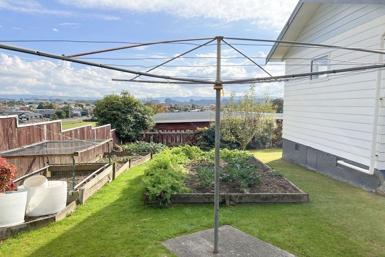 Photo of property in 2 Davidson Crescent, Pahiatua, 4910