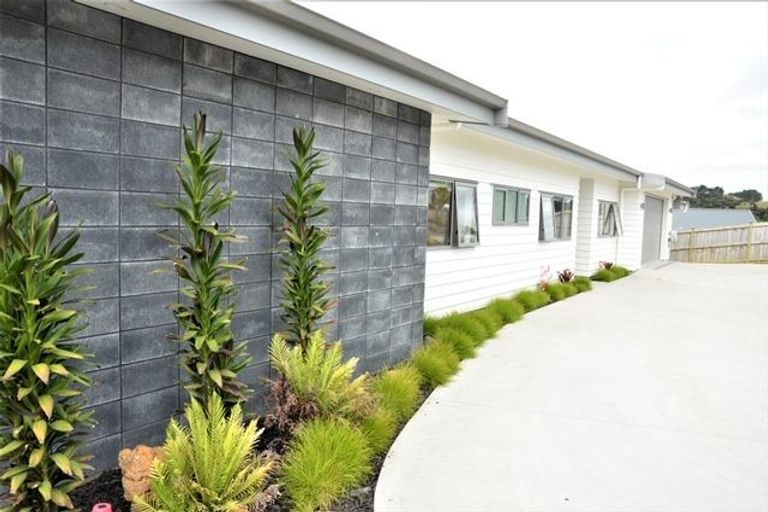 Photo of property in 87 Solan Drive, Waimauku, 0812