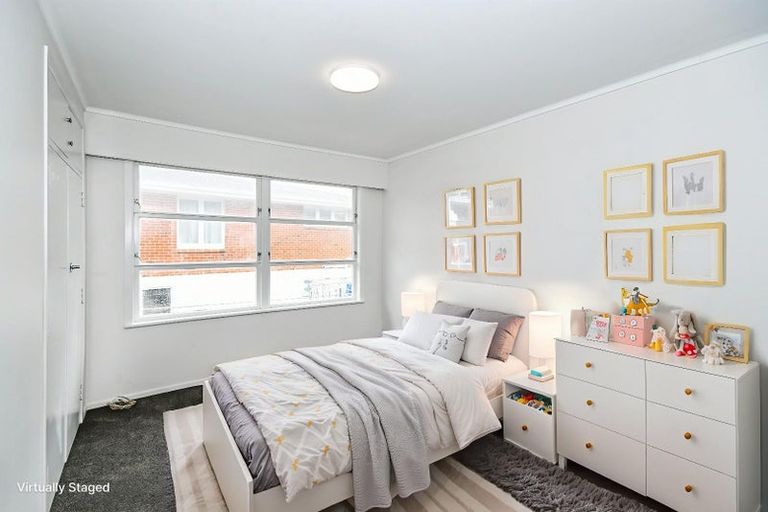 Photo of property in 10 Mckean Avenue, Manurewa, Auckland, 2102