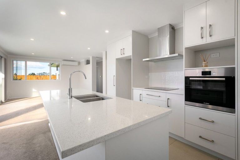 Photo of property in 14b Carisbrooke Street, Katikati, 3129