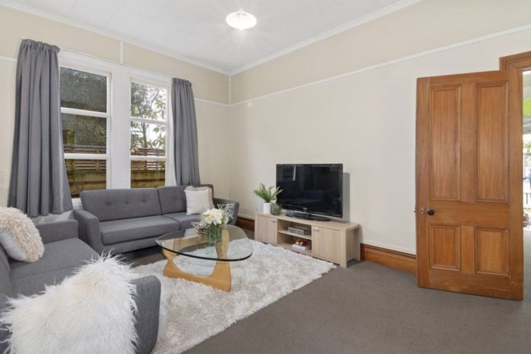Photo of property in 35 Trafalgar Street, The Wood, Nelson, 7010