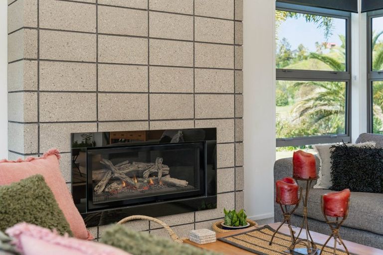 Photo of property in 14 Titoki Lane, Whangamata, 3691