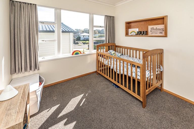 Photo of property in 6 Glenn Street, Castlecliff, Whanganui, 4501