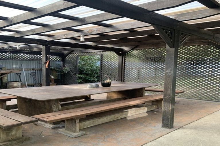 Photo of property in 1 Perry Crescent, Greenmeadows, Napier, 4112