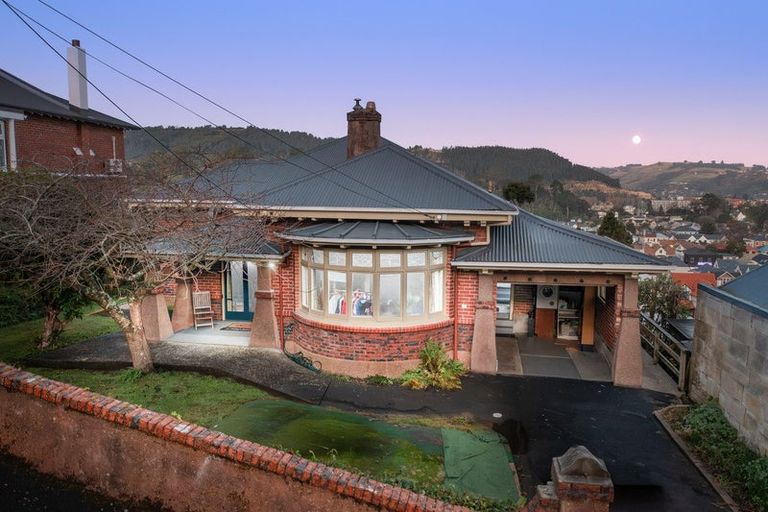 Photo of property in 129 Queen Street, North Dunedin, Dunedin, 9016