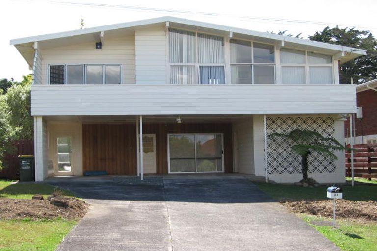 Photo of property in 81 Cliff View Drive, Green Bay, Auckland, 0604