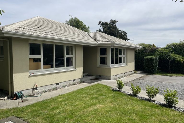 Photo of property in 190a Main North Road, Redwood, Christchurch, 8051