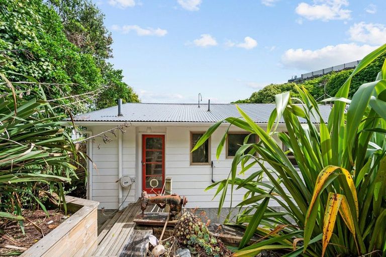 Photo of property in 26a Liffey Crescent, Island Bay, Wellington, 6023