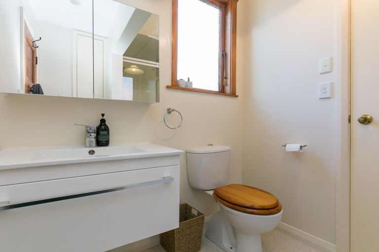 Photo of property in 13 Toru Street, Lyall Bay, Wellington, 6022