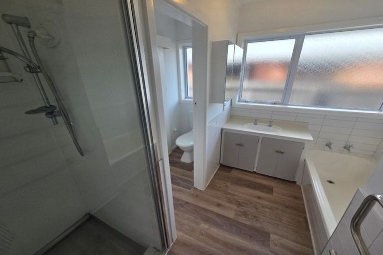 Photo of property in 42 Waratah Street, Avondale, Christchurch, 8061