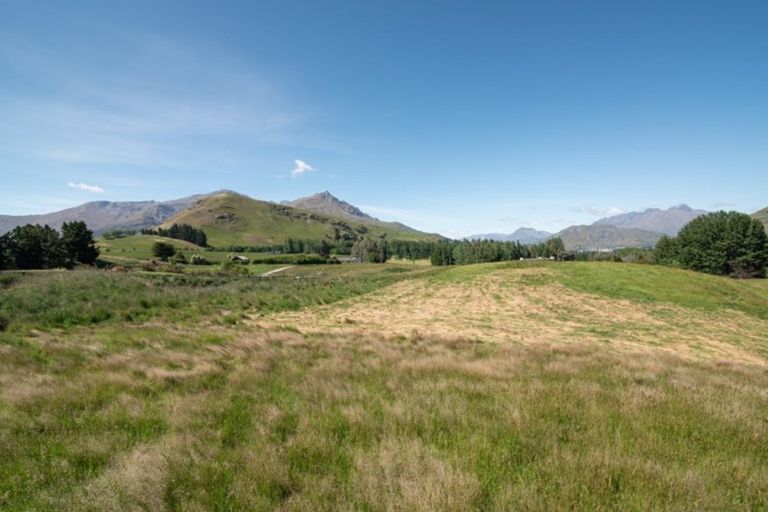 Photo of property in 93a Slope Hill Road, Lake Hayes, Queenstown, 9371