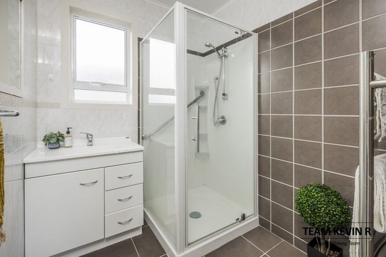 Photo of property in 21 Orchard Rise, Rosehill, Papakura, 2113