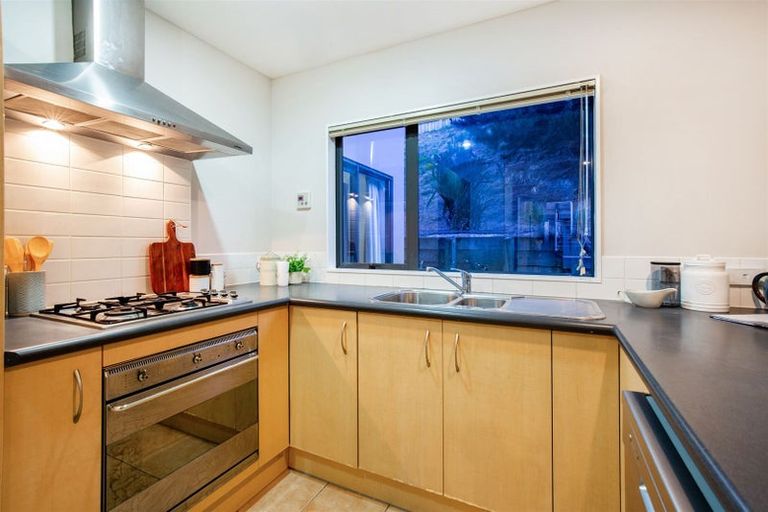 Photo of property in 15 Milford Street, Aotea, Porirua, 5024