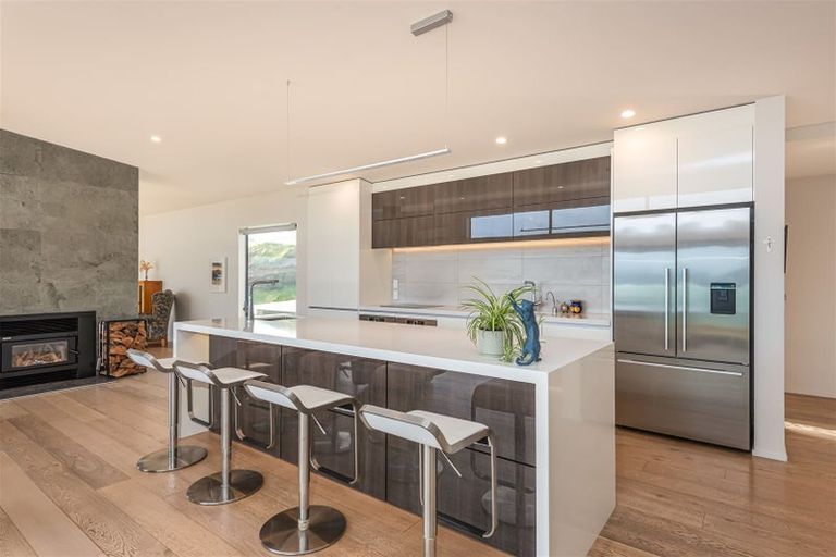 Photo of property in 7 Te Wharau Lane, Charteris Bay, Lyttelton, 8971