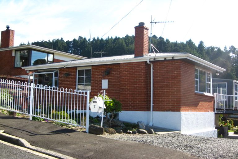 Photo of property in 7 Colquhoun Street, Glenross, Dunedin, 9011
