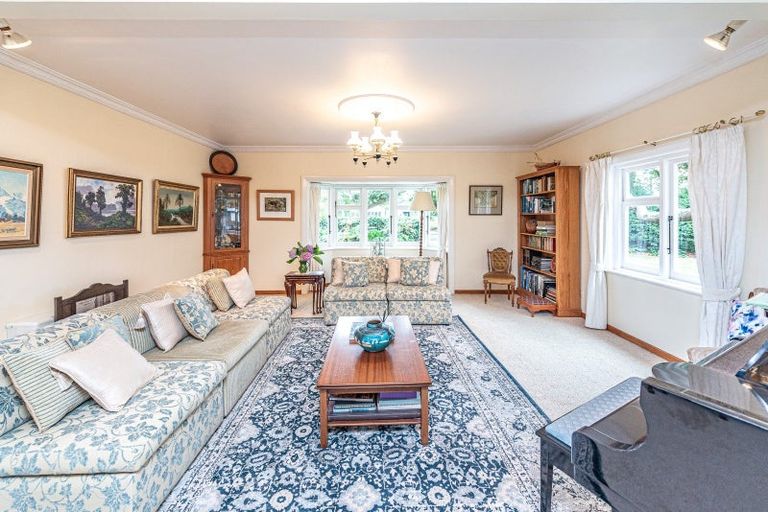 Photo of property in 15 Selwyn Crescent, College Estate, Whanganui, 4500