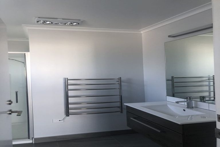 Photo of property in 3 Skylark Road, Hobsonville, Auckland, 0616