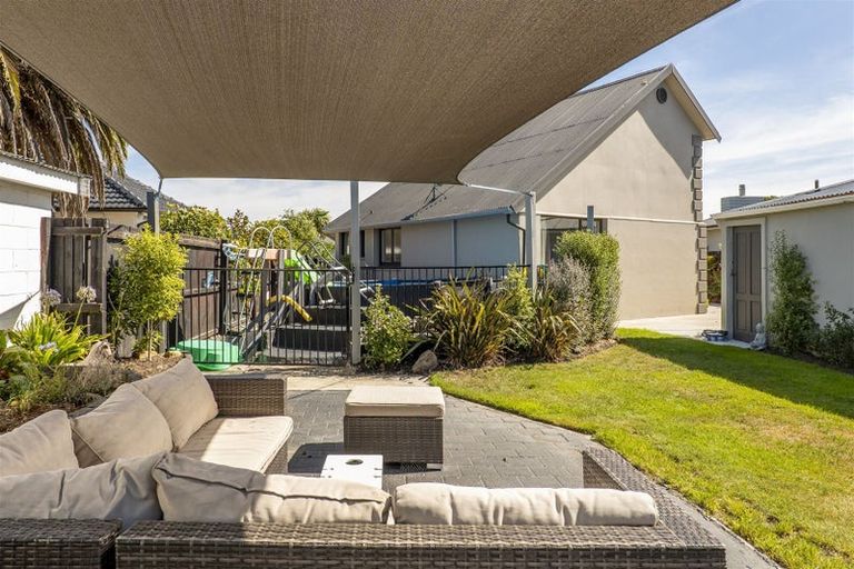 Photo of property in 18 Donnington Street, Parklands, Christchurch, 8083