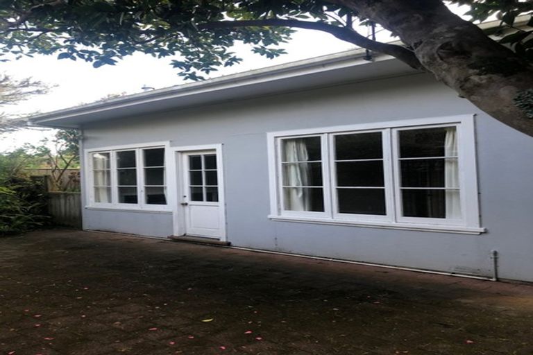 Photo of property in 63 Puriri Road, Waikanae, 5036