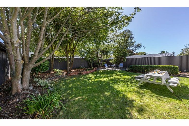 Photo of property in 12 Geddis Street, Rangiora, 7400