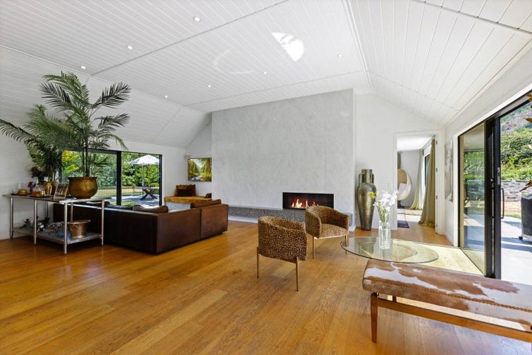 Photo of property in Butel Park, 15 Essex Avenue, Arrowtown, 9302