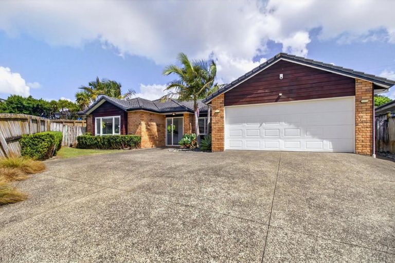 Photo of property in 20 Cartmel Avenue, Massey, Auckland, 0614