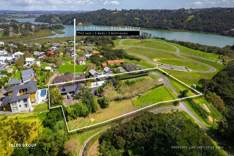 Photo of property in 211 Schnapper Rock Road, Schnapper Rock, Auckland, 0632