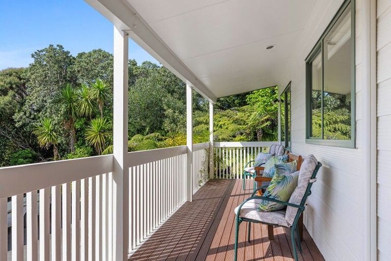 Photo of property in 41 Hammond Avenue, Hatfields Beach, Orewa, 0931