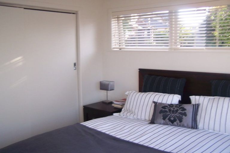 Photo of property in 7 Seymour Road, Mellons Bay, Auckland, 2014