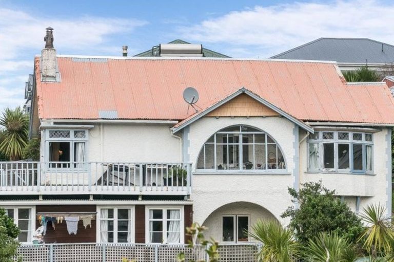 Photo of property in 7 Crawford Road, Kilbirnie, Wellington, 6022