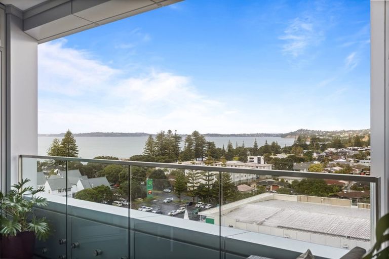 Photo of property in 915/11 Tamariki Avenue, Kelston, Auckland, 0602